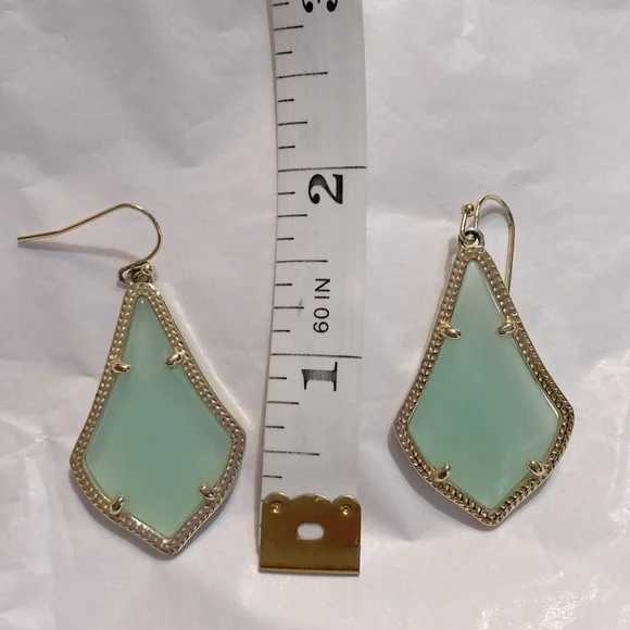Kendra Scott Earrings - Picture 2 of 4